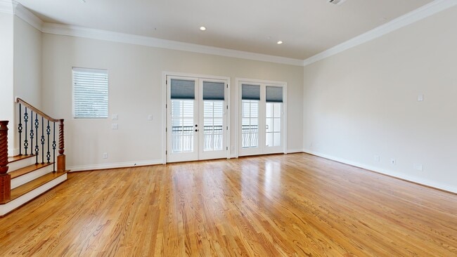 4224 Gibson St, Houston, TX 77007 - photo 2