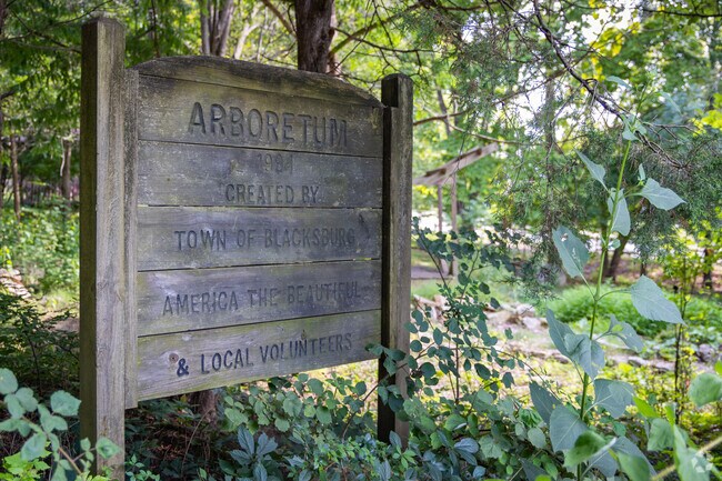 Nellies Cave Park’s Arboretum Trail is popular for nature walks and peaceful strolls.