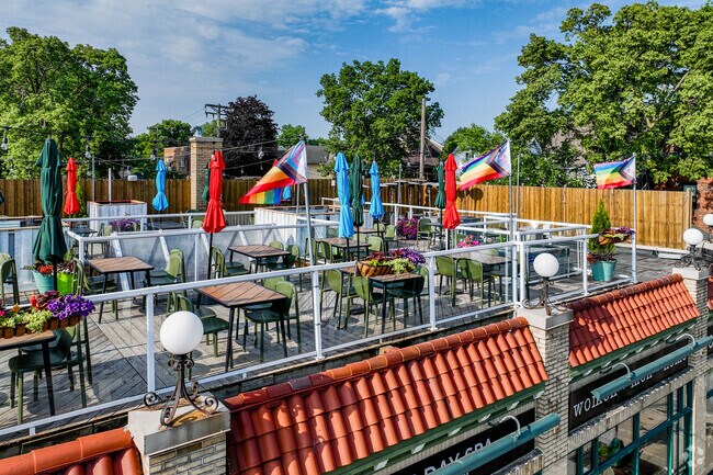 Rooftop dining and relaxation are served up at Pinoli.