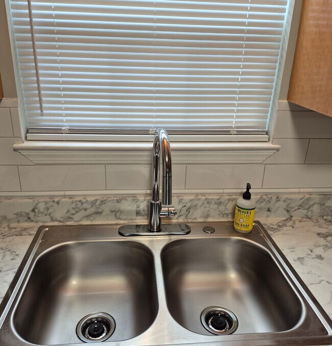 25 Lyles Rd unit D, Crandall, GA 30711 - photo 2