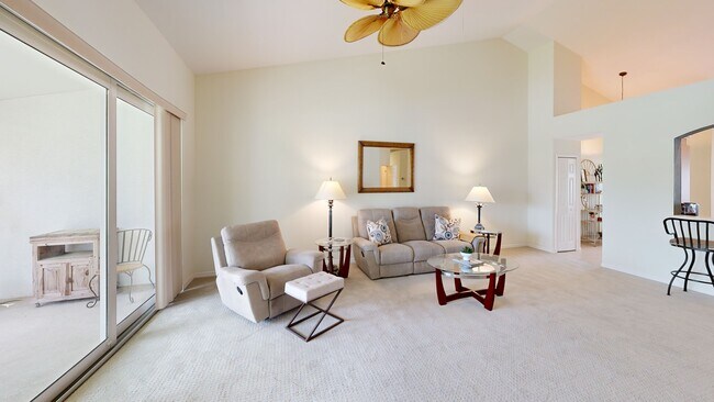 5959 Sand Wedge Ln unit 406, Naples, FL 34110 - photo 2