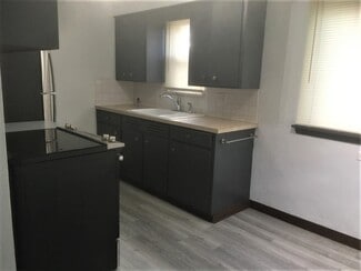 1543 2nd St Unit 1, Cuyahoga Falls, OH 44221