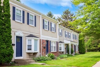 786 Lawton Ct, Rochester Hills, MI 48307