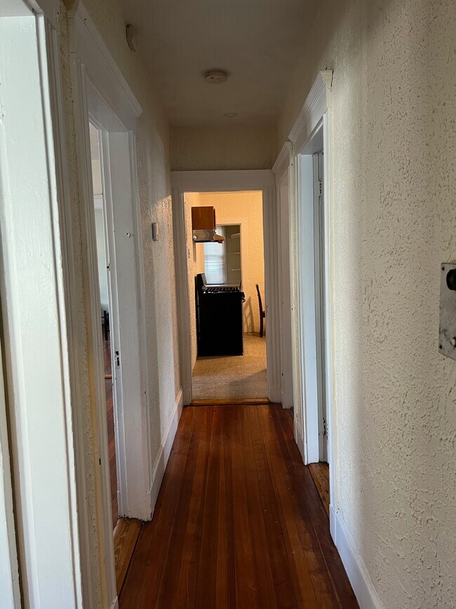 34 Cameron St unit 2, Dorchester, MA 02125 - photo 4