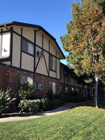 Whispering Pines, San Diego, CA 92122 - photo 4