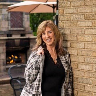 Lora Vance