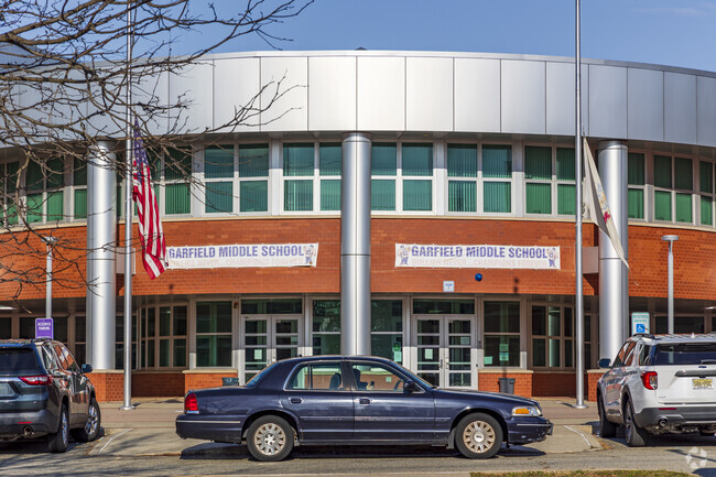 Garfield Middle School 3