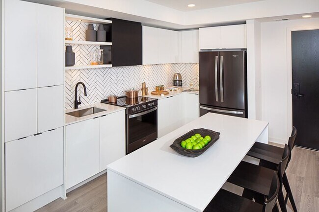 J SOL, Arlington, VA 22203 - photo 2