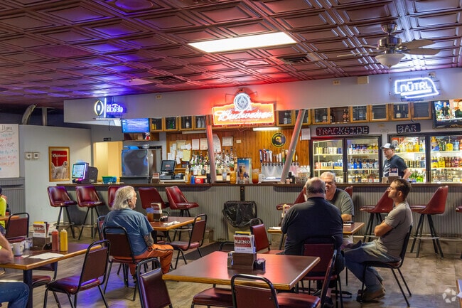 Trackside Bar serves pub favorites near Waverly’s commercial corridor.