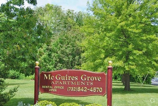 586 State Route 35, Middletown, NJ 07748
