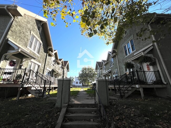 300 S 12th St unit 2, New Castle, IN 47362 - photo 2