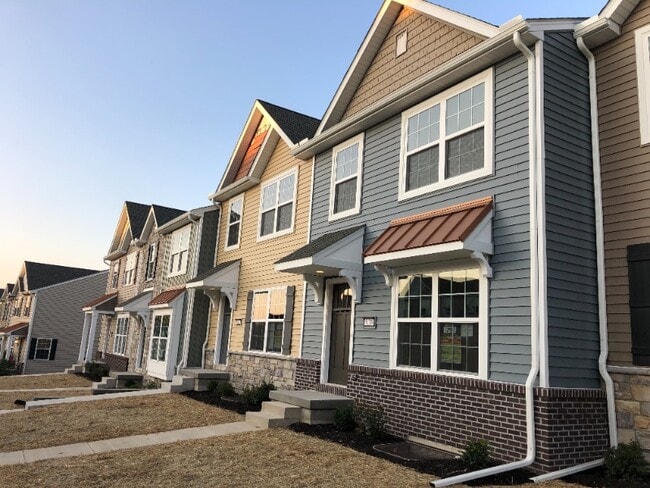 5135 Laurel Valley Ln, Enola, PA 17025 - photo 3