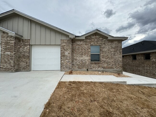 5403 Rose Gdn Lp unit B, Killeen, TX 76541 - photo 3