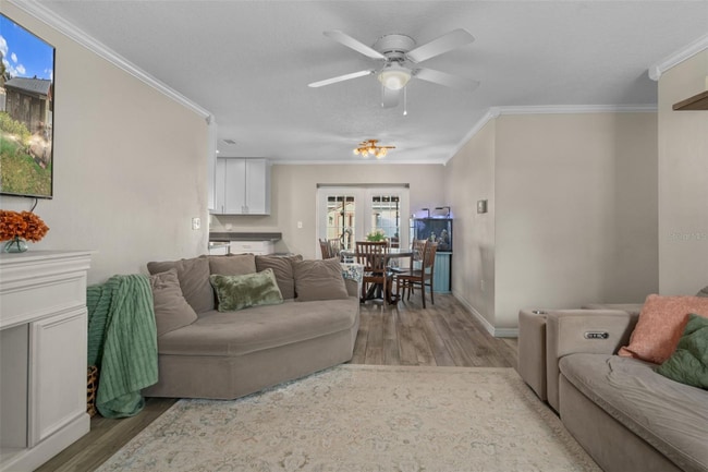 113 Cranbrooke Dr, Seffner, FL 33584 - photo 2