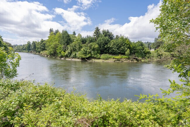 Walk along the banks of the Duwamish River in Allentown.