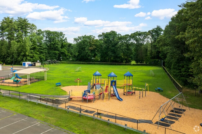 Kelly Lane's minority student enrollment is 15%.