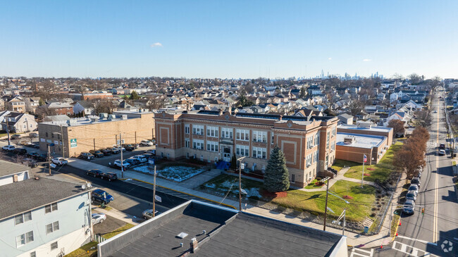 The Roosevelt School is a public school in Lyndhurst.