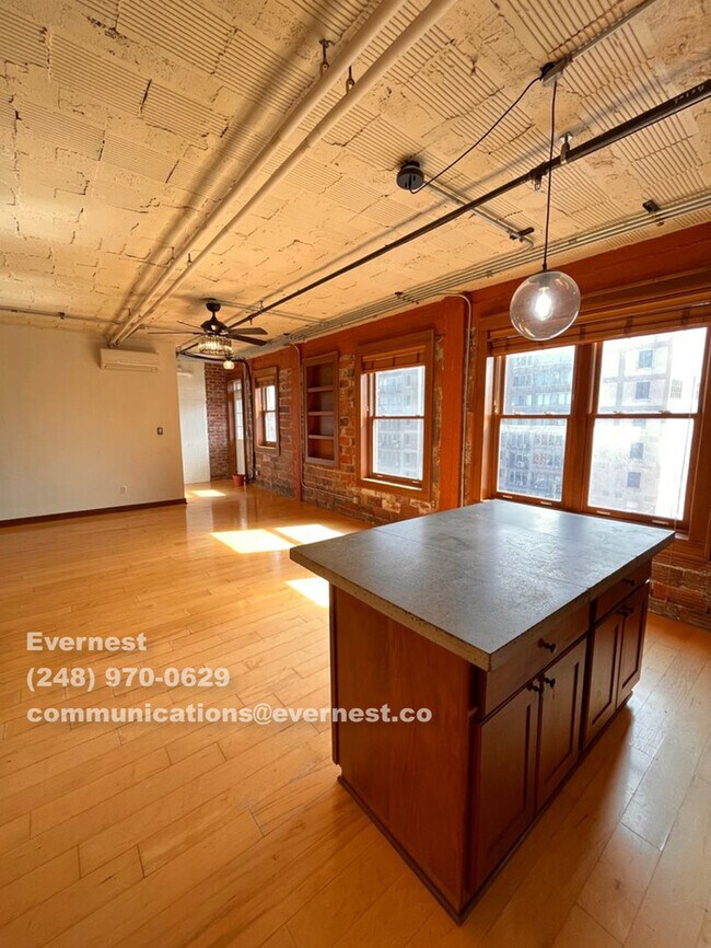 78 Watson St unit 16, Detroit, MI 48201 - photo 3