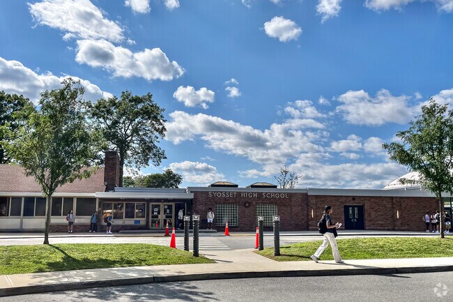 Syosset Senior High School offers a wide range of extracurricular activities for students.