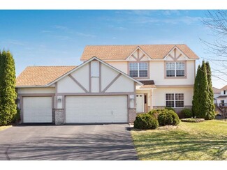 2142 Groveland Way, Shakopee, MN 55379
