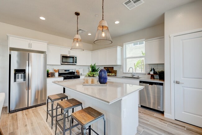 1151 MacLure Ave W, Madera, CA 93636 - photo 3