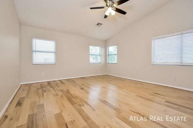 8920 Picket Fence Ave, Las Vegas, NV 89143 - photo 7