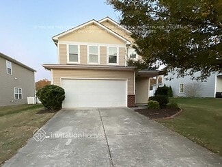 9011 Paddle Oak Rd, Charlotte, NC 28227