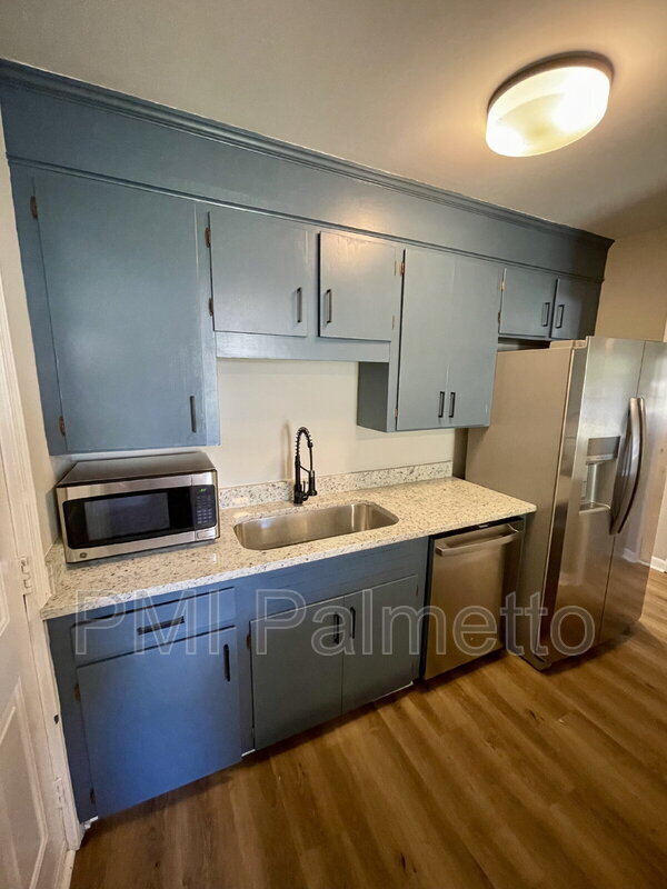 3730 Hickory St, Columbia, SC 29205 - photo 7