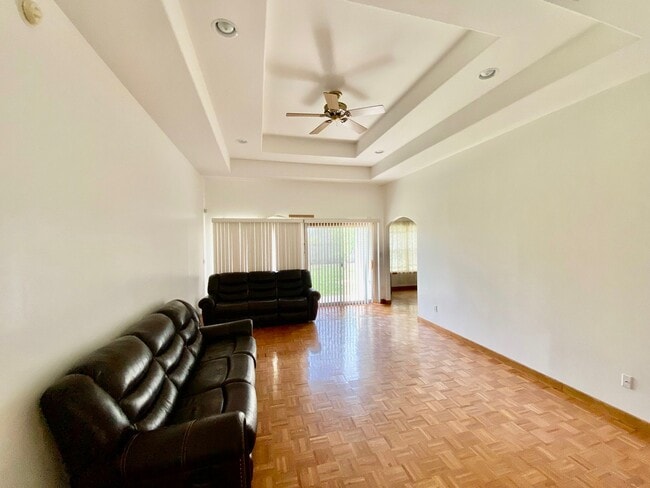 4112 Blackhawk St, Edinburg, TX 78539 - photo 5