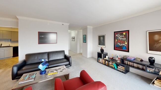 5000 Town Center unit 2505, Southfield, MI 48075 - photo 2