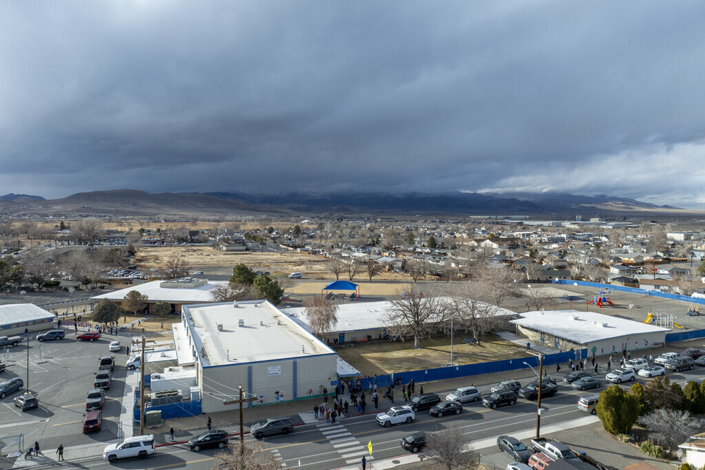 The front entrance to Fernley Elementary school.