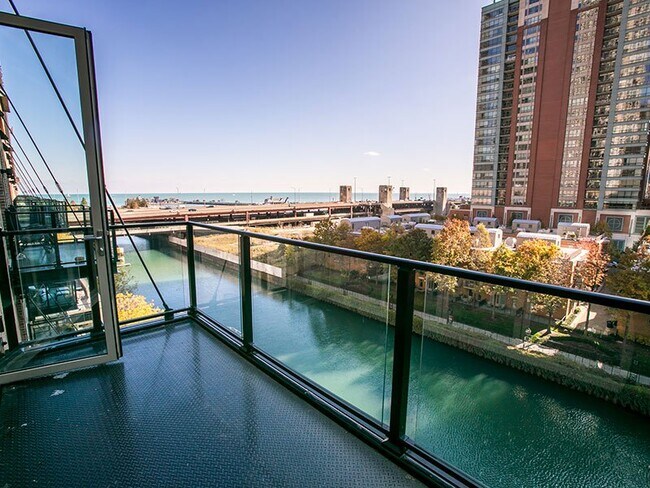 Lofts At River East, Chicago, IL 60611 - photo 3