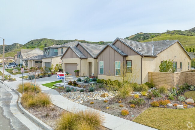 The mix of suburban charm and modern luxury makes Santa Clarita homes so special.