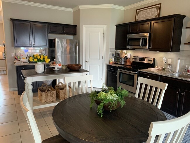 2761 W Kilimanjaro Way, Rogers, AR 72758 - photo 3