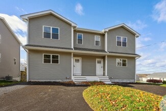 110 Stowe St, Fall River, MA 02720