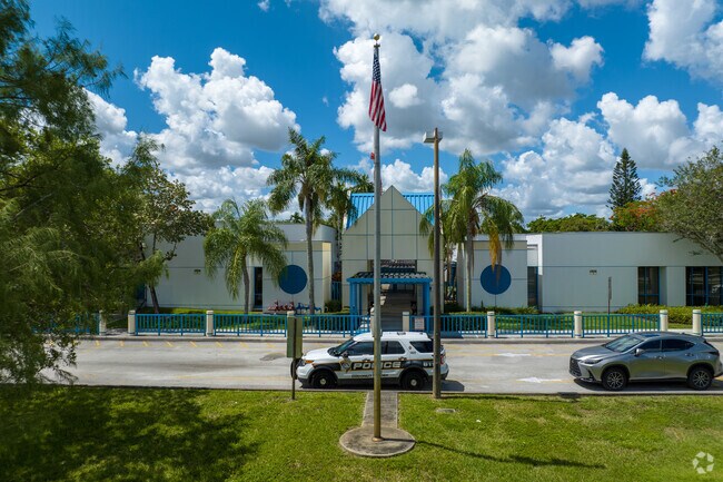 Winston Park Elementary near Banyan Trails offers a visual arts program.