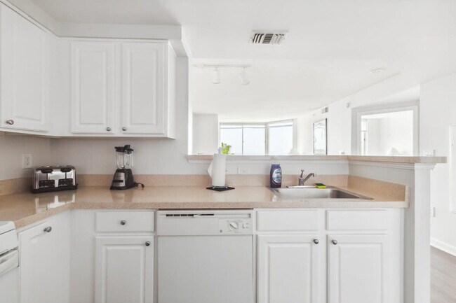 901 N Pollard St unit ID1024677P, Arlington, VA 22203 - photo 7