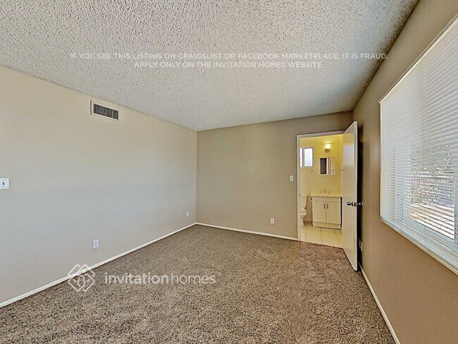 1020 W Halstead Dr, Phoenix, AZ 85023 - photo 7