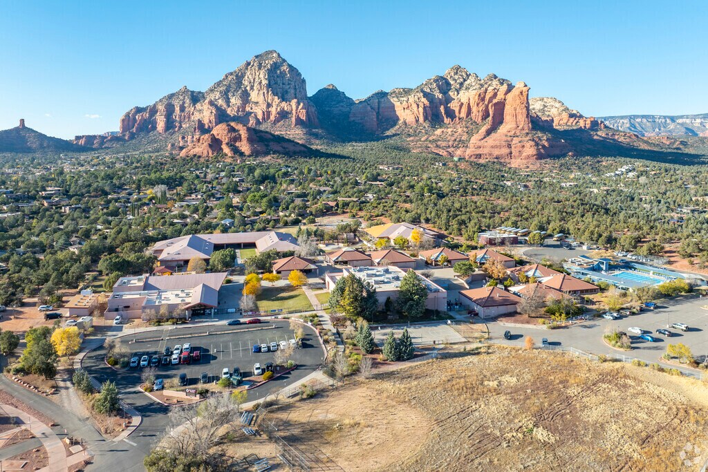 West Sedona School gets a rating of 2/10 from GreatSchools.com.