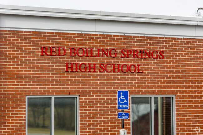 As of 2023 Red Boiling Springs School had a population of 322.
