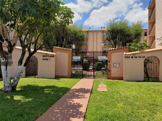 1900 W 54th St Unit 102, Hialeah, FL 33012