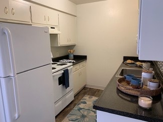 5844-6001 Garden Park Ct, Carmichael, CA 95608