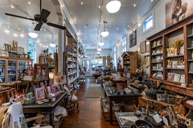 Patina is a local boutique located in Leiper's Fork.