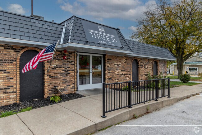 The entrance of the Three 33 in Princeton.