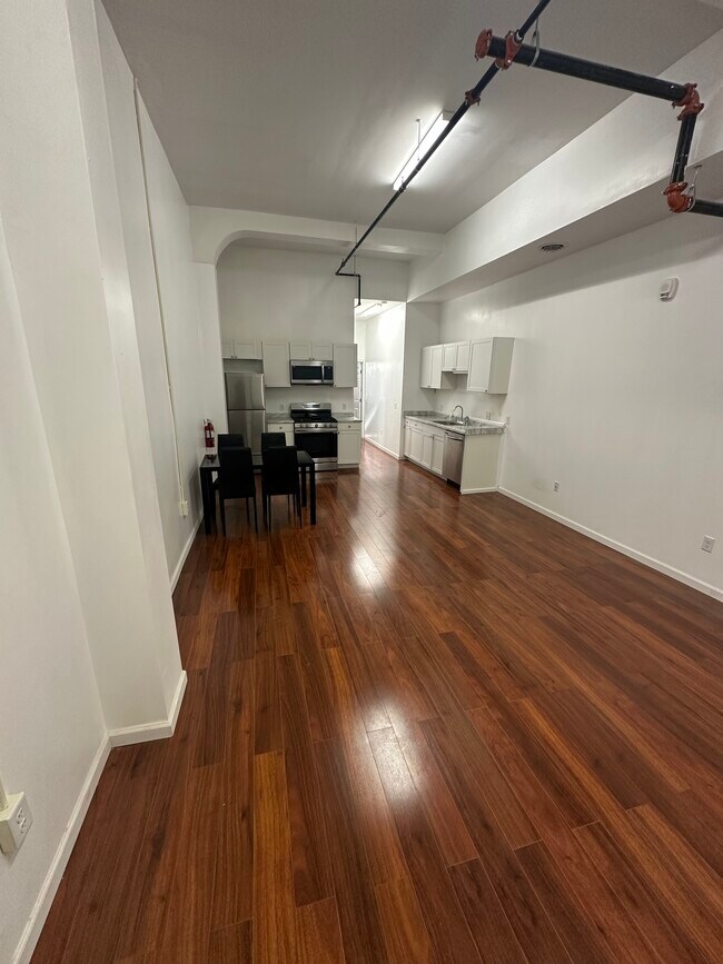 19 S George St unit 2, York, PA 17401 - photo 3