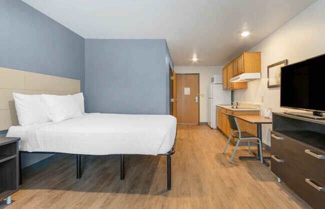 4835 Rivers Ave, North Charleston, SC 29406 - photo 7