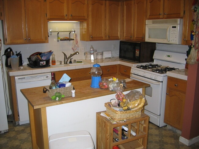 2013 W Swain Rd, Stockton, CA 95207 - photo 5