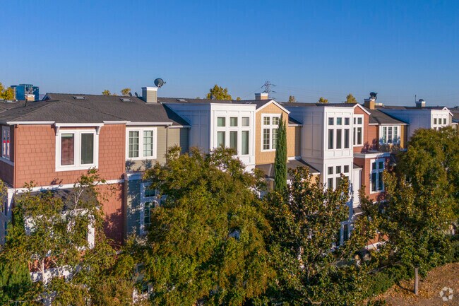 Condo complexes in Saint Leo’s are newer, built in the last 10–15 years.