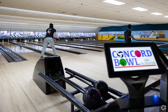 Concord Bowl and Recreation hosts leagues and family bowling in Sappington.