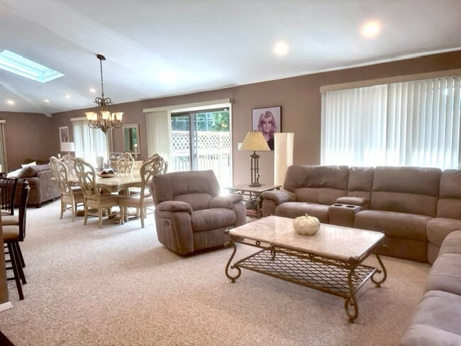 500 Hoffman Ln unit 1, Hauppauge, NY 11788 - photo 7